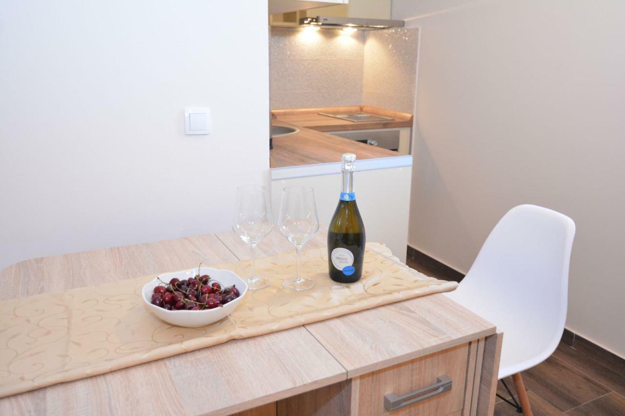 Apartment Petra ติวัต ภายนอก รูปภาพ