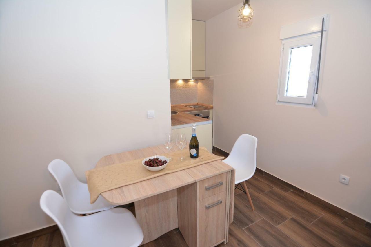 Apartment Petra ติวัต ภายนอก รูปภาพ